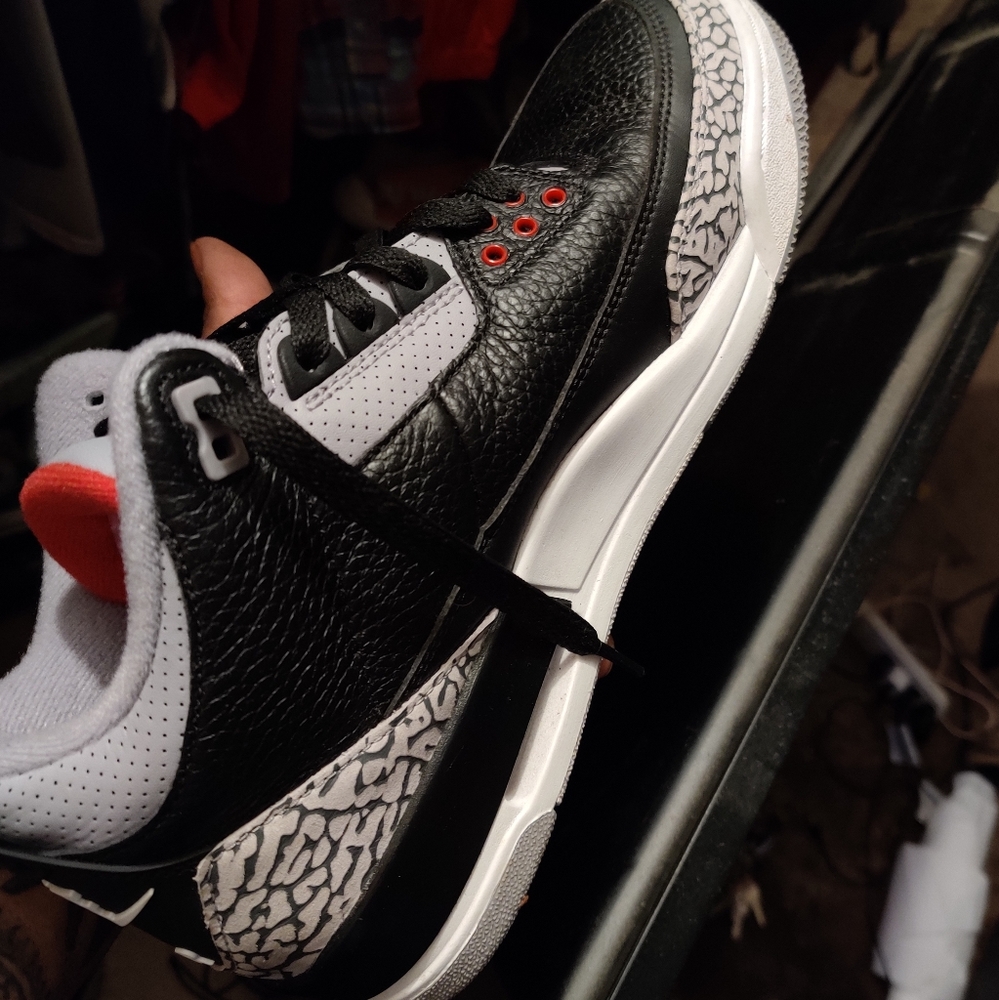 Jordan Retro Cement 3's